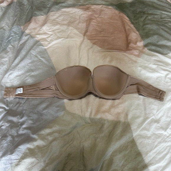 Calvin Klein Nude Strapless Bra - Picture 5 of 5